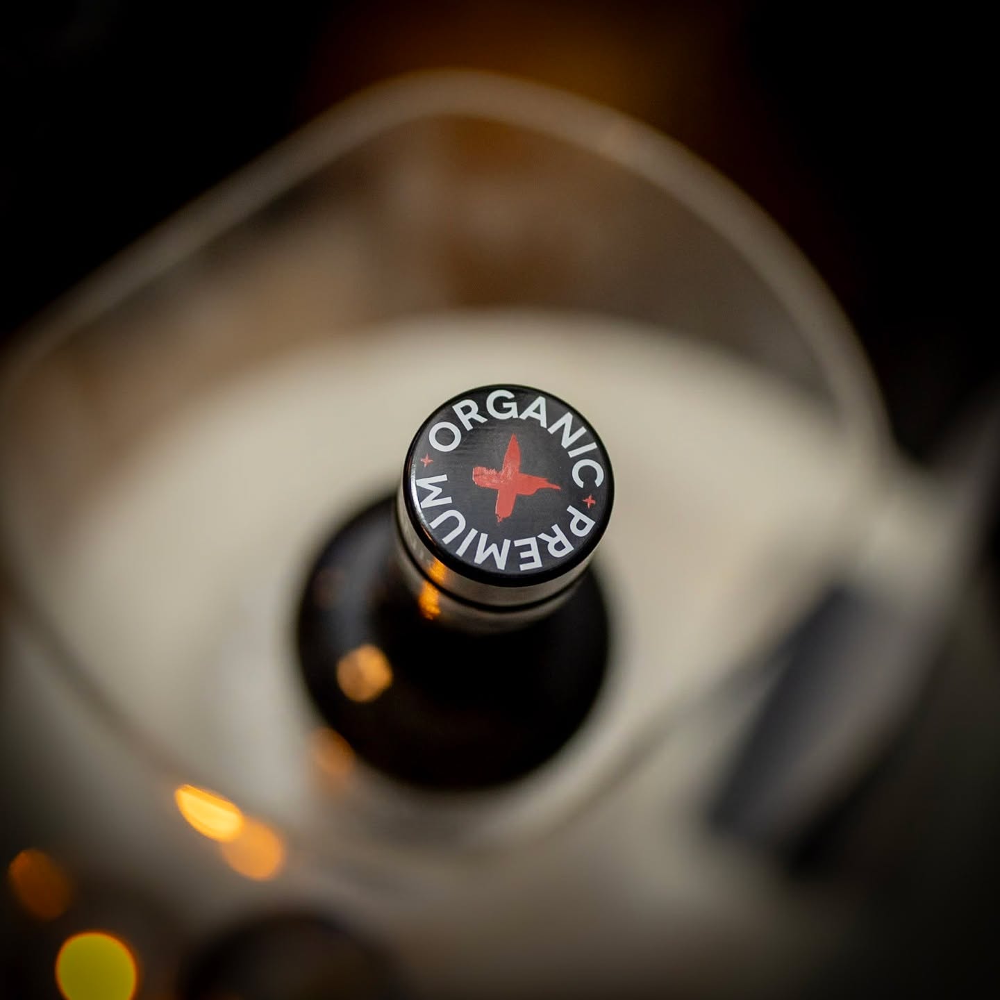 Less noise. More nuance.
Organic craftsmanship meets pure intention — smooth, refined, and made to linger.
Blackleaf and chill.
#OrganicLuxury #FrenchCraftsmanship #BlackleafOrganicVodka